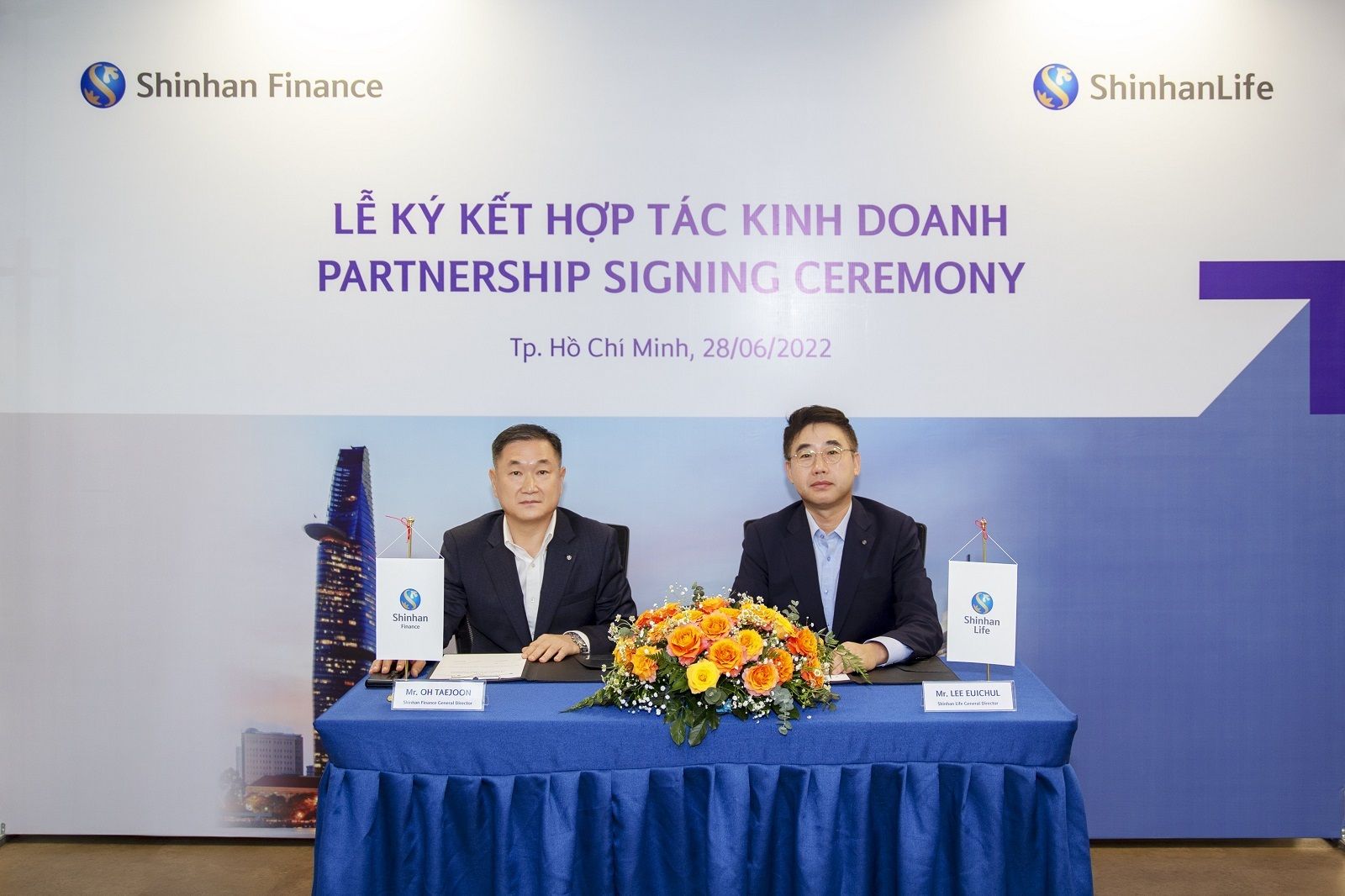 Shinhan Life Việt Nam ký kết hợp tác kinh doanh bảo hiểm với Công Ty Tài Chính Shinhan Việt Nam